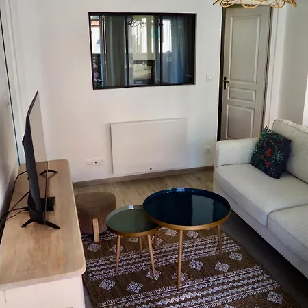T2 5 Min Du Centre Apartment